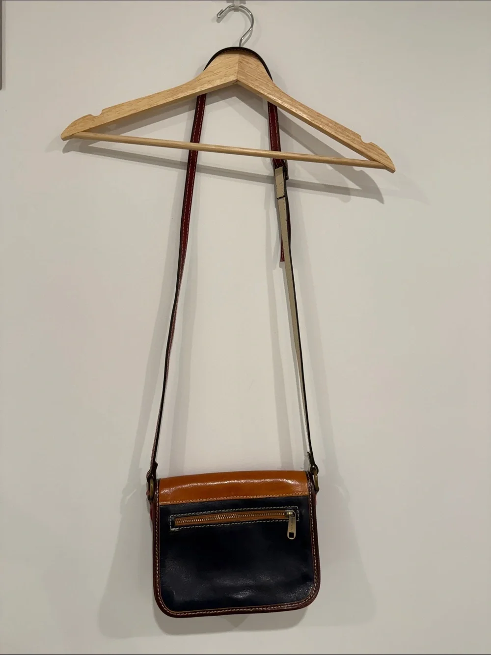 Florence Classic Leather Crossbody Bag in Tan with Burgundy & Green Accents